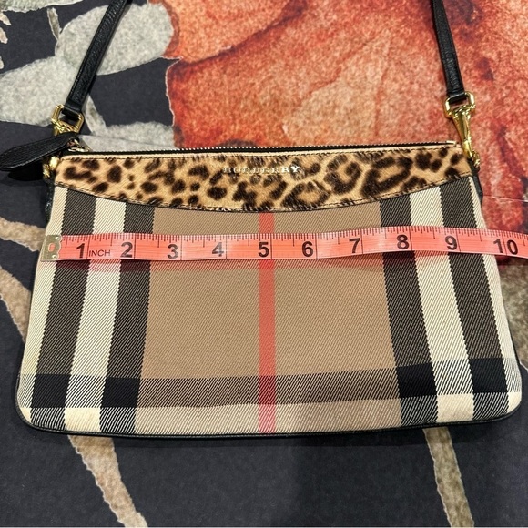 Burberry house check crossbody bag clutch with leopard calf hair trim in VGUC - Picture 10 of 16